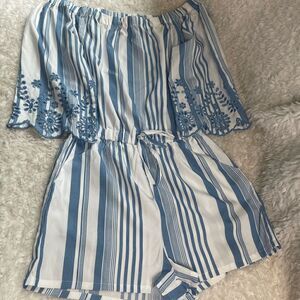 NWTStyle House Romper Ivory&Blue straps off shoulder embroidery sleeves SZM